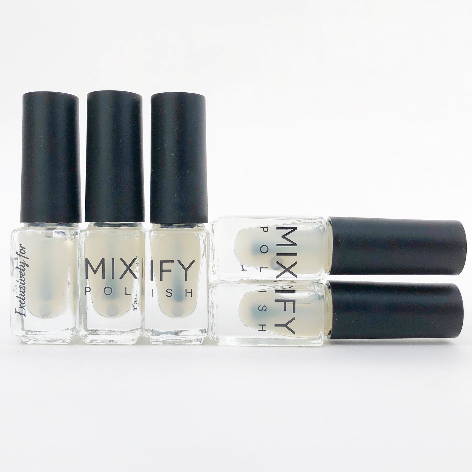 5 bottles of uncolored nail polish available as additional bottles 